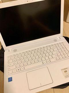 ASUS Vivobook Max X541N