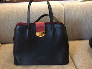 （分類：）位於 。 由 gollumbear 提交（商品編號 1110725005，圖片 1）。簡介： 。