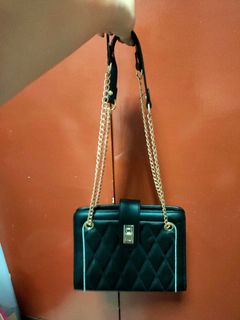 (Category: ) located in . Submitted by sihui.18 (Listing ID 1110667405, Image 1). Description: .