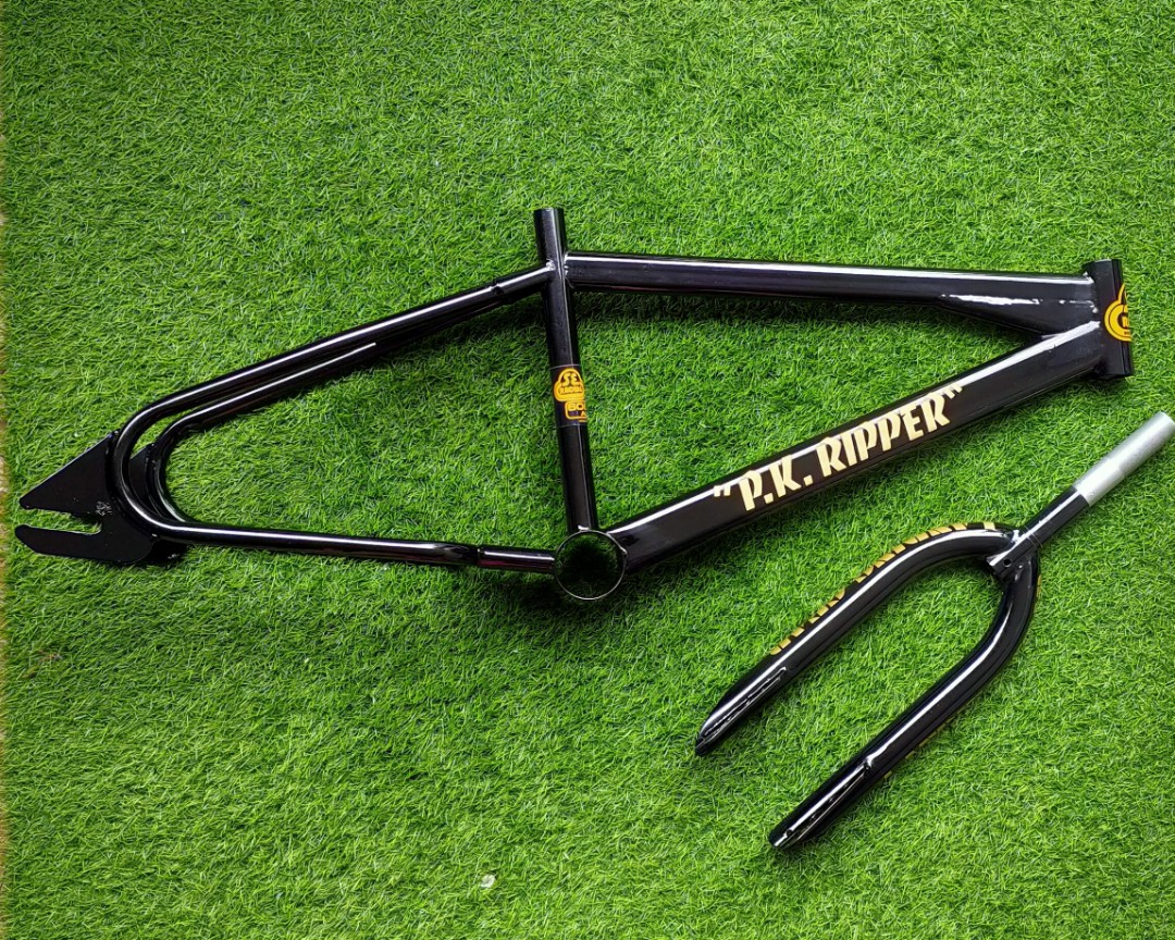 BMX FRAME FORK PK RIPPER BLACK GOLD Sports Equipment