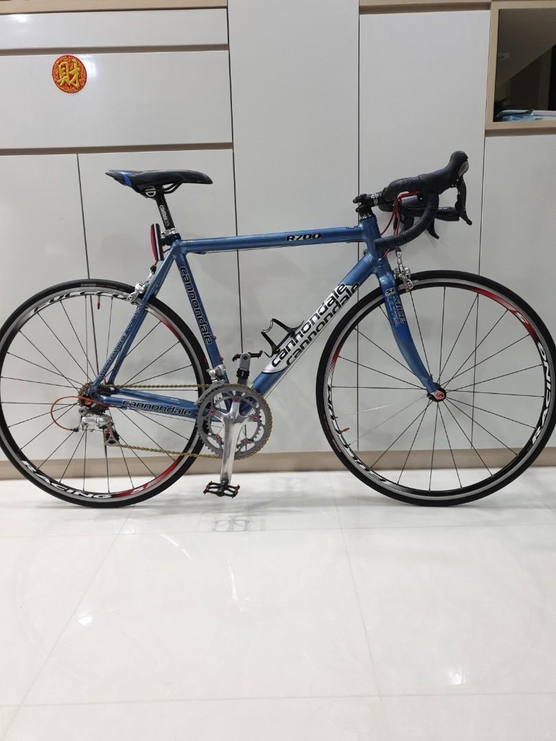 キャノンデール R700 ロードバイク - 自転車本体