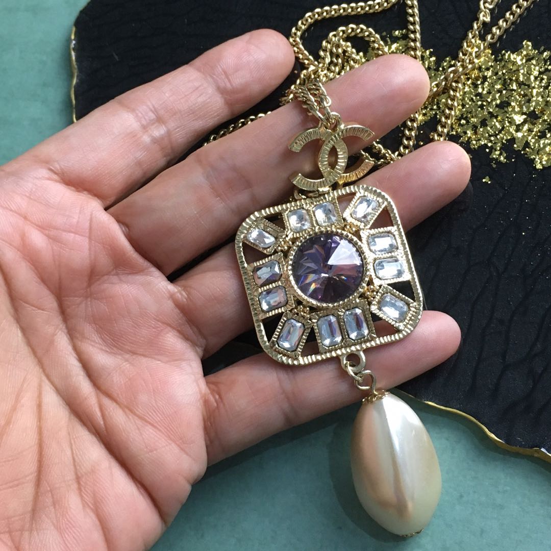 Chanel inspired necklace cc Clearance