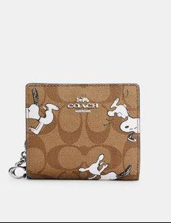 (Category: ) located in . Submitted by .shoppiqnn. (Listing ID 1110750001, Image 1). Description: .