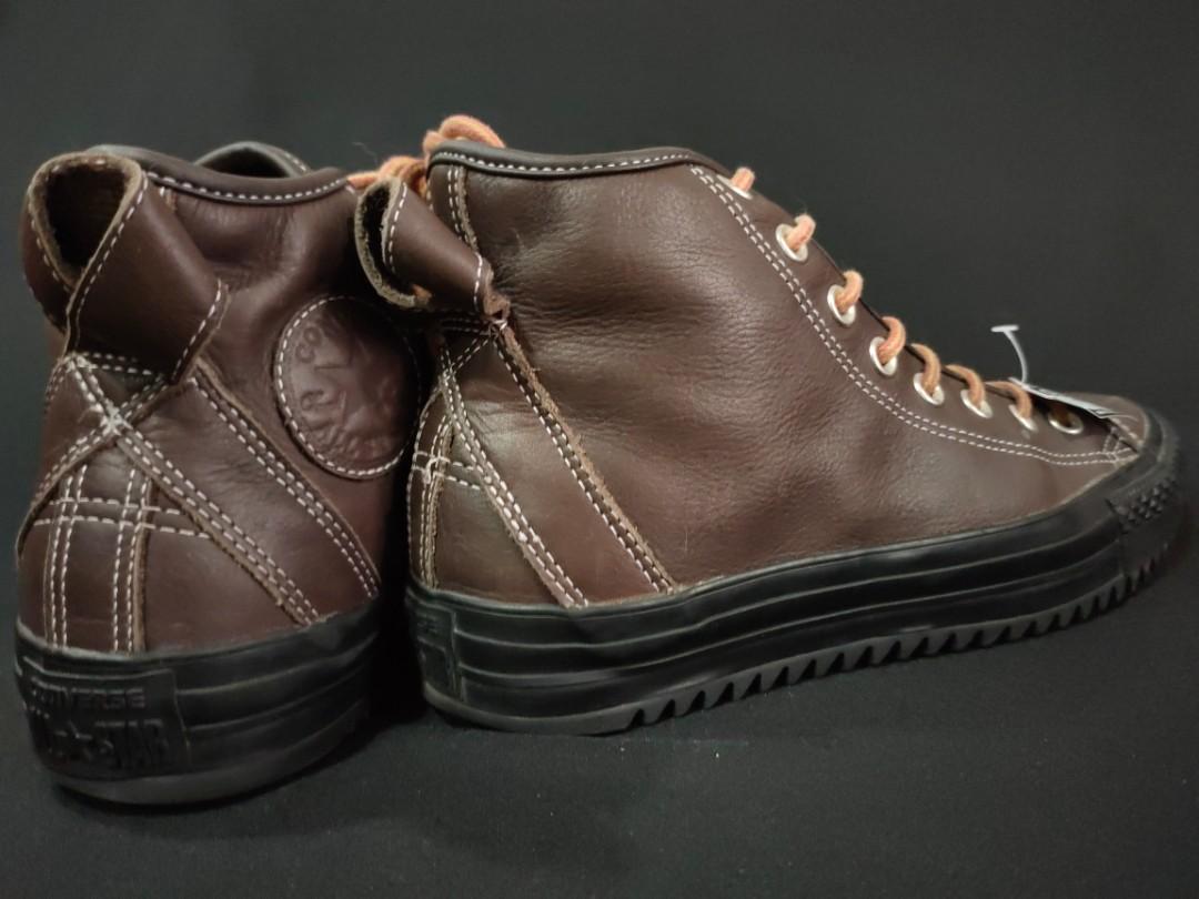 Chuck taylor deals hollis