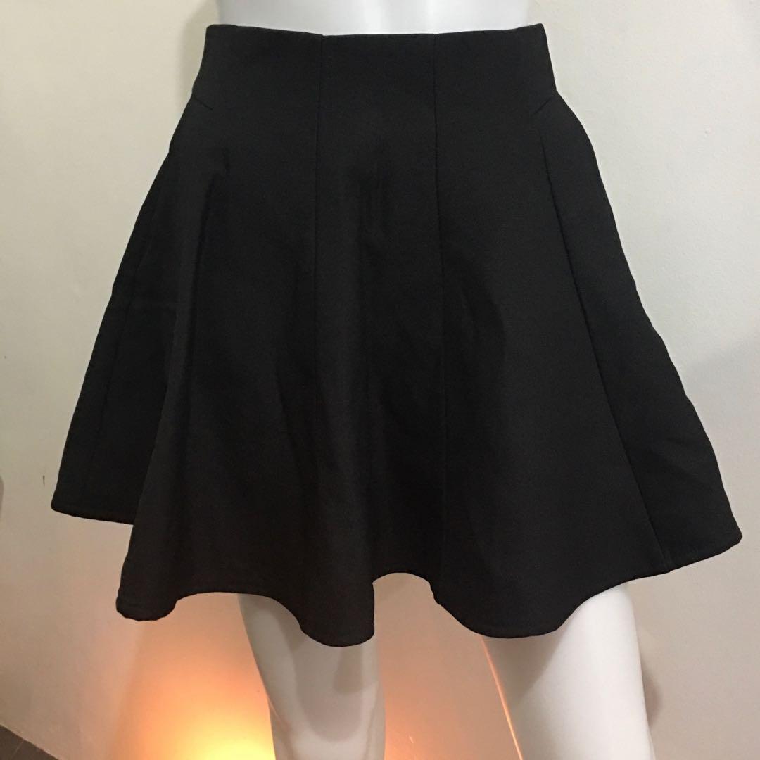 Flare Black Mini Skirt (Preloved), Women's Fashion, Bottoms, Skirts on  Carousell