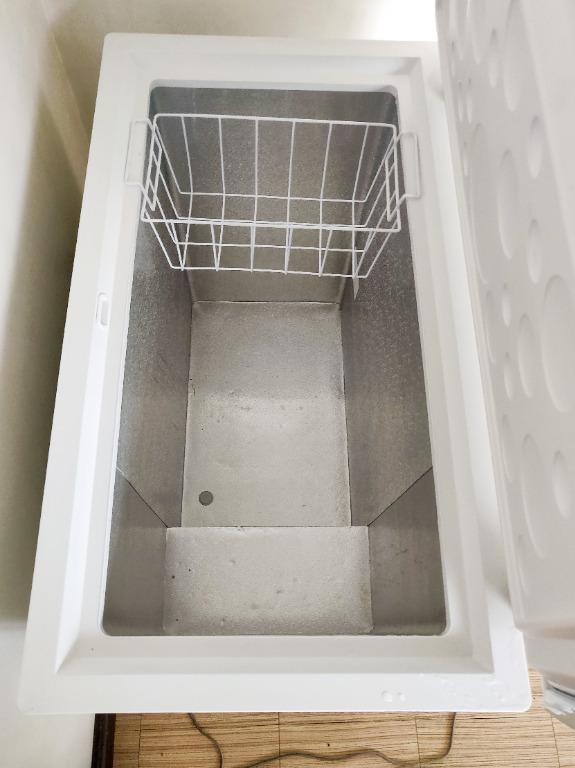 Haier BD206HDV6 7.3cuft Chest Freezer, TV & Home Appliances, Kitchen