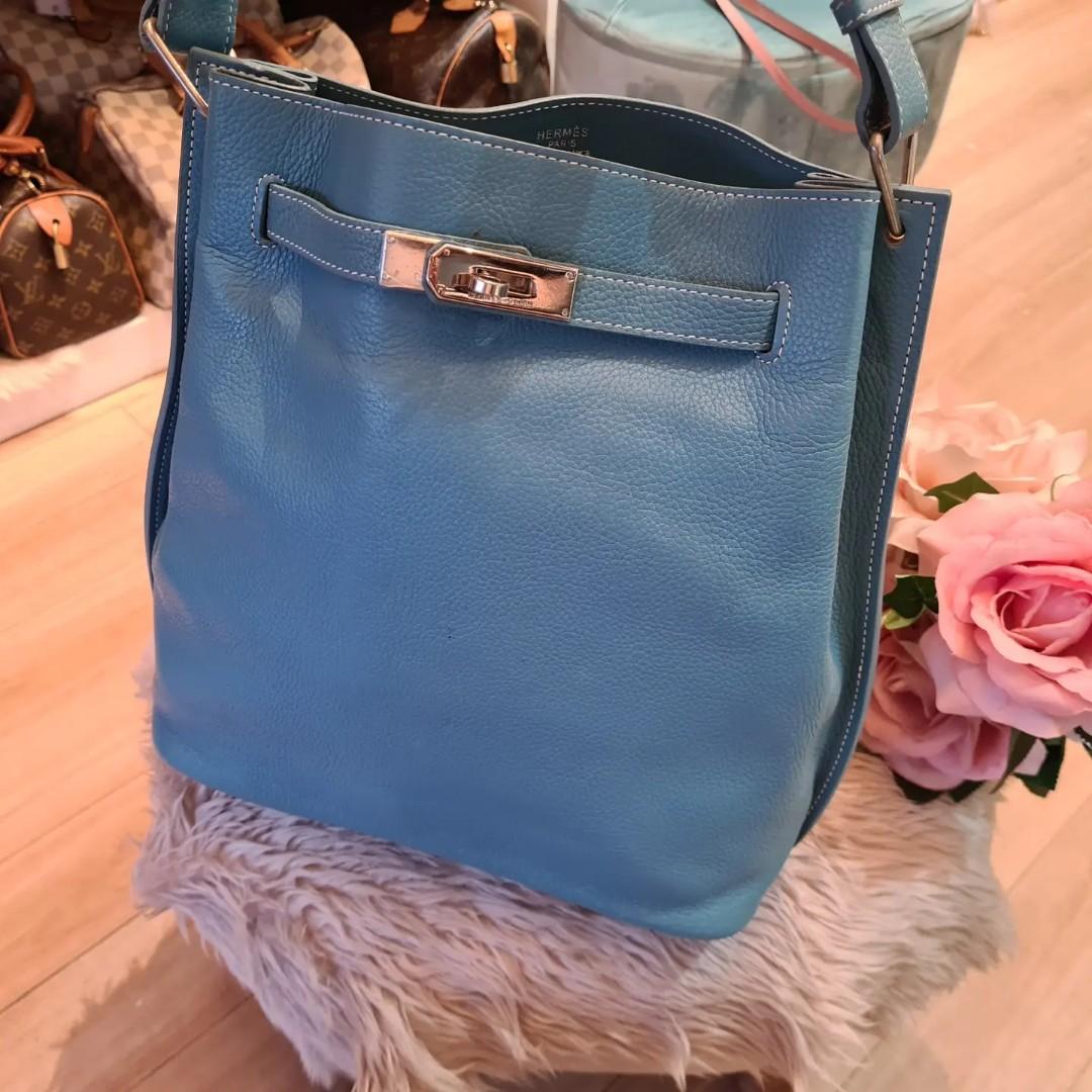 Hermes So Kelly Two-way Bag (Category: Luxury Bags & Wallets) located in Dumaguete. Submitted by lovebags.ph (Listing ID 1110655437, Image 3). Description: It can be worn as a crossbody/shoulder bag.