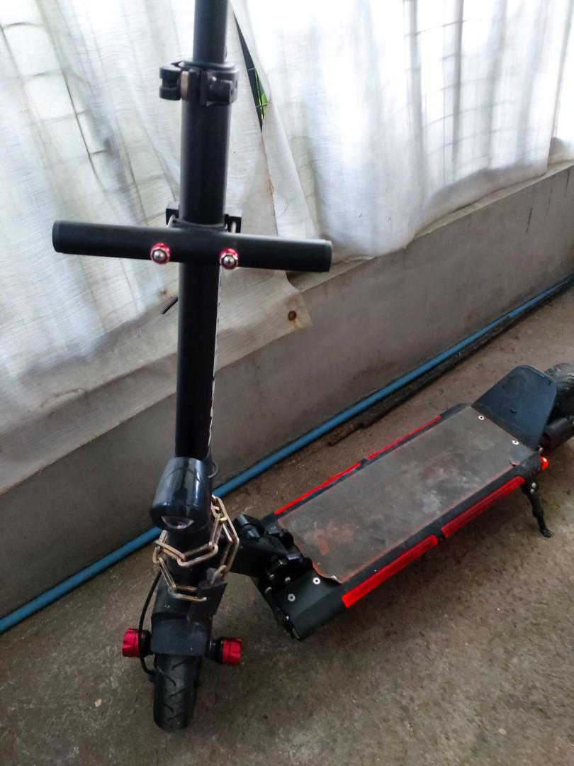 Hiley X8S Electric Scooter (Category: Other Sports Equipment and Supplies) located in San Pedro. Submitted by chenramirez (Listing ID 1110760527, Image 3). Description: -48v 13ah 600w -Dual Suspension -Dual Drum Brakes -8" Rear SolidTire -8.5" Front Air Tire -Max Speed: 45kph -Max Range: 40kms -Weight: 18kgs -ODO: 921.5kms -With charger and kiddie bar Not included: Chain lock RFS: Need funds Issue: May mga gas gas lang po due to usage.