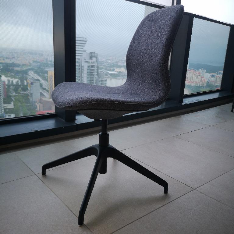 Langfjall conference shop chair
