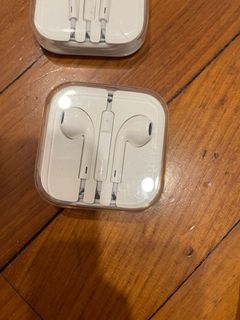 (Category: ) located in . Submitted by evangeline.chen (Listing ID 1110657067, Image 1). Description: .