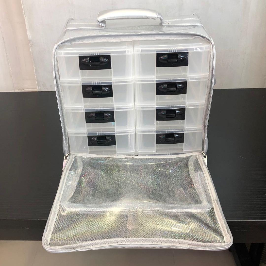 KC -GL27HL Make up bag silver glittery (Category: Makeup) located in Mandaluyong City. Submitted by gladkingphilippines (Listing ID 1110716327, Image 3). Description: .