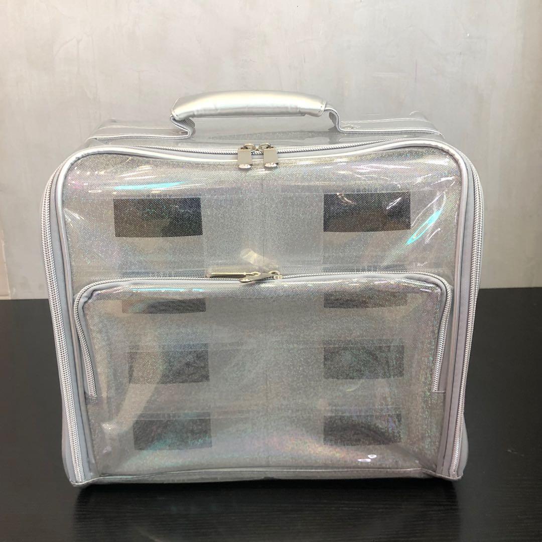 KC -GL27HL Make up bag silver glittery (Category: Makeup) located in Mandaluyong City. Submitted by gladkingphilippines (Listing ID 1110716327, Image 1). Description: .