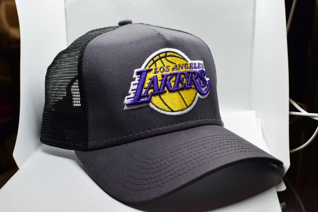 9Forty Summer City Lakers Trucker Cap by New Era - 37,95 €