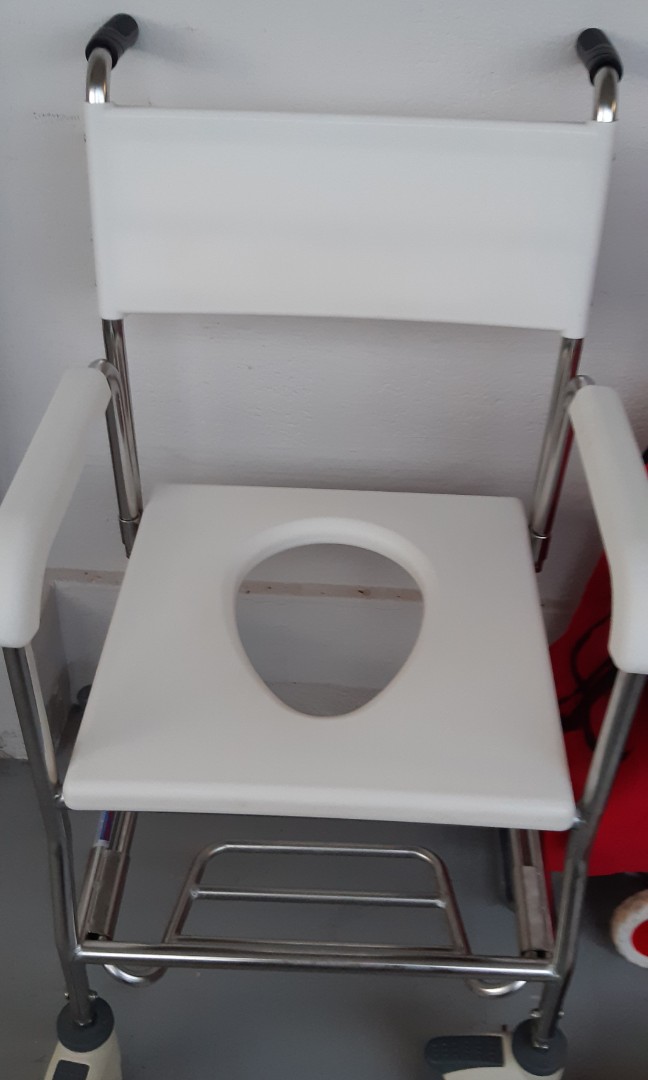 FREE COMMODE!, Health & Nutrition, Assistive & Rehabilatory Aids