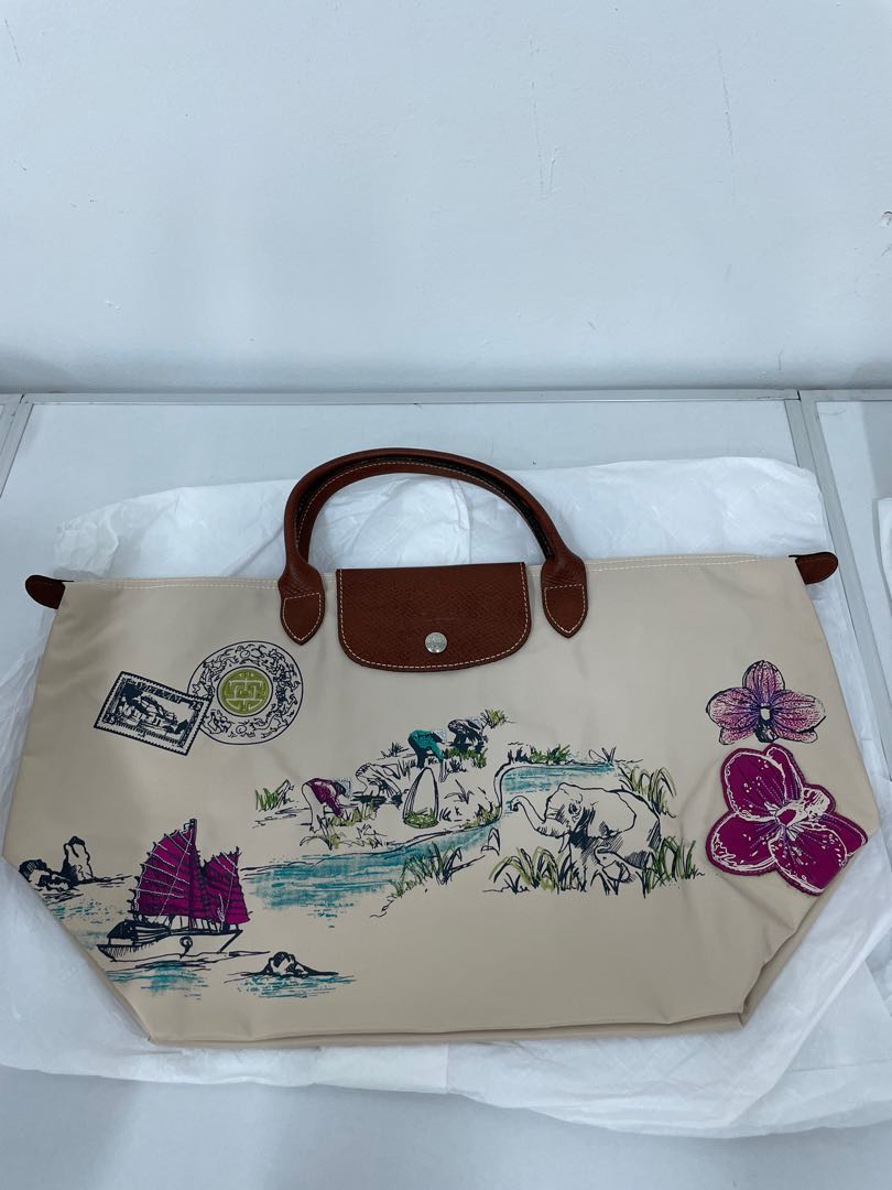 Longchamp Autour de Ha Long Bay Le Pliage Luxury Bags Wallets on Carousell