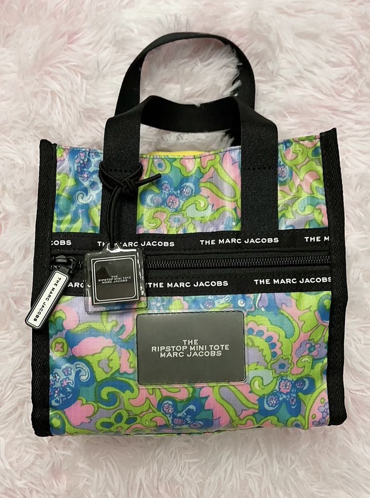 marc jacobs the ripstop mini tote