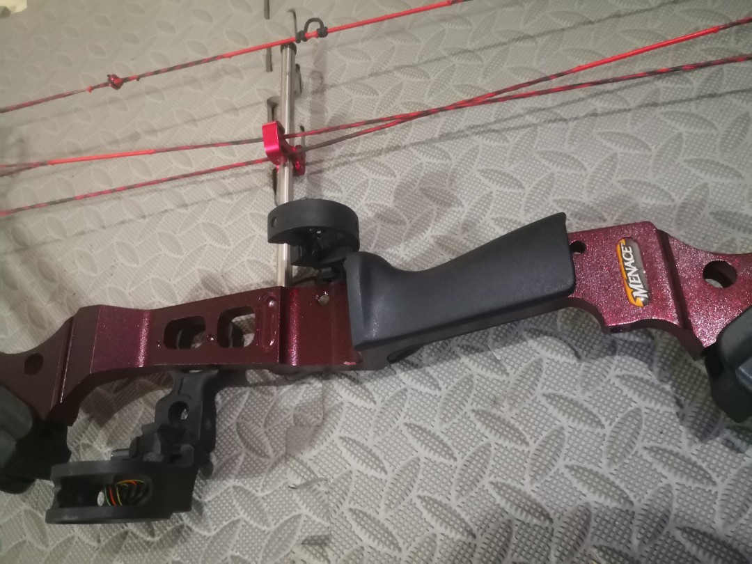 Mission by Mathew's menace compound bow, Sports Equipment, Other Sports