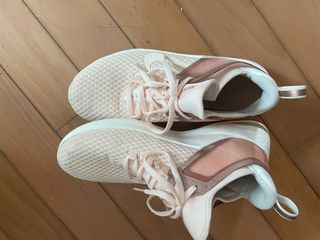 （分類：）位於 。 由 ngyetung 提交（商品編號 1110682392，圖片 1）。簡介： 。