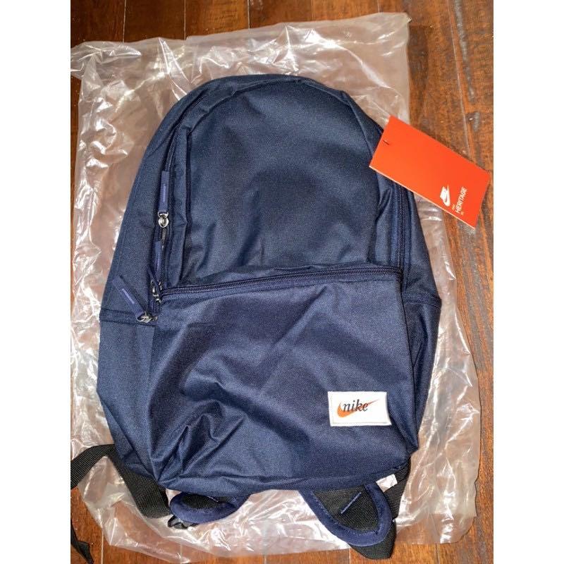 nike heritage label backpack
