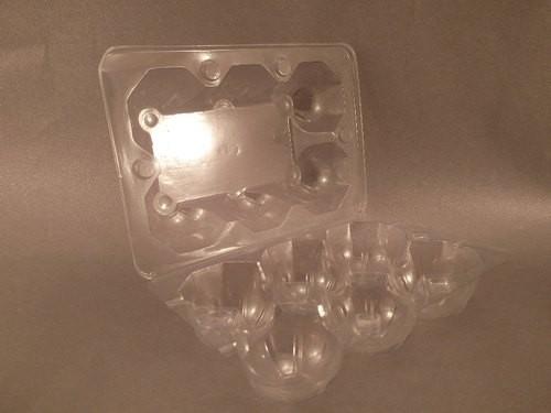 Plastic egg tray (Category: Fresh Produce) located in Taguig. Submitted by laxmi616 (Listing ID 1110635194, Image 1). Description: also available in 12s @ 10 pesos each. no minimum order required. shipping fee shouldered by the buyer of course. meet up around FortBonifacio Army Camp..