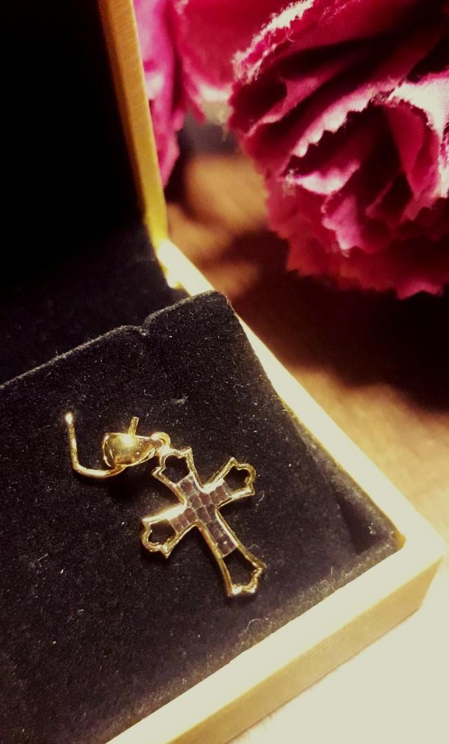 POH KONG gold cross pendant