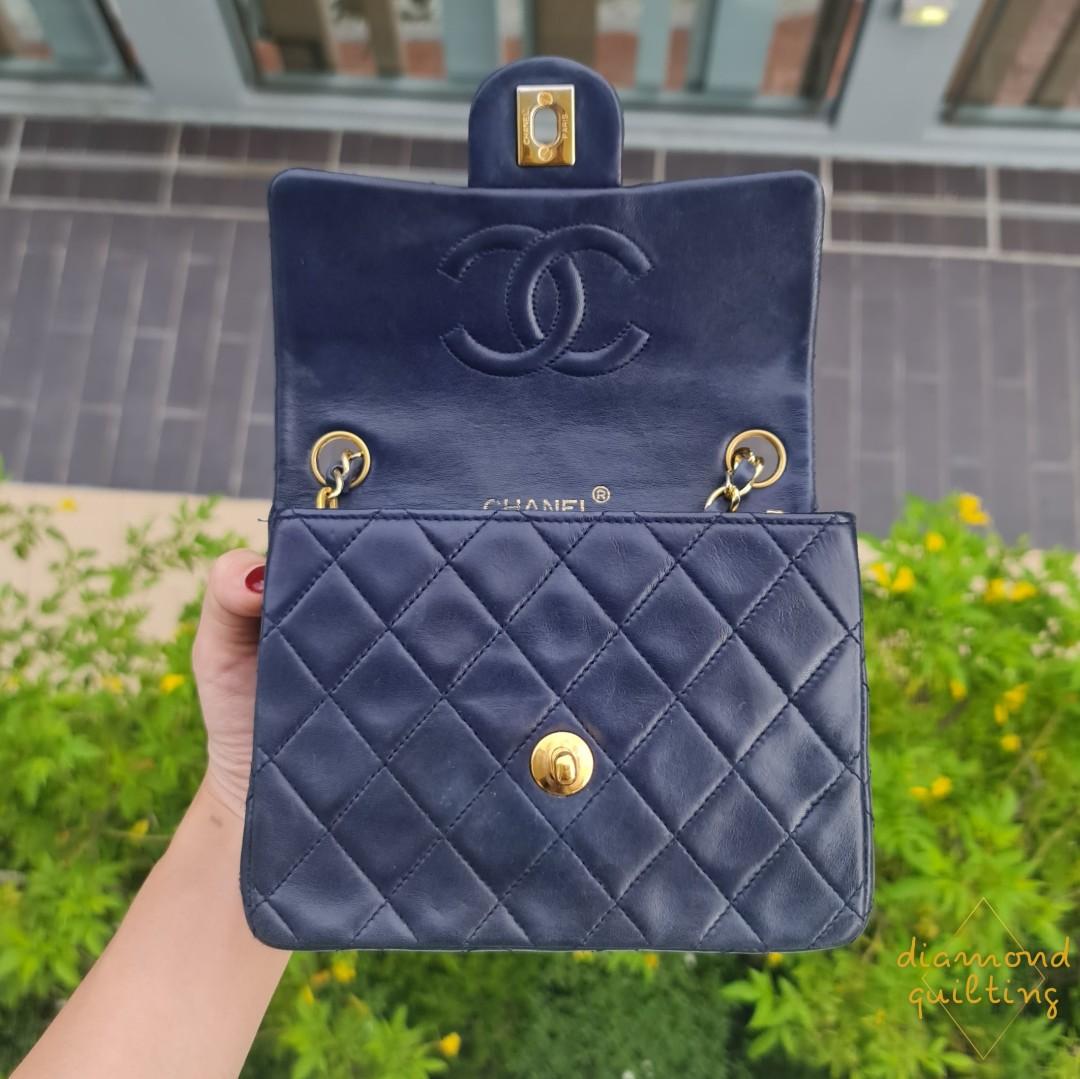 Auth Vintge Chanel Rare Shoulder Bag w/Gold Accents
