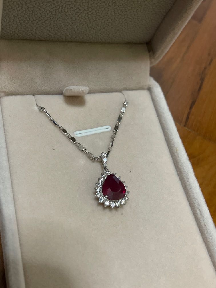 ladies ruby necklace