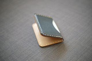 Slim minimalist wallet