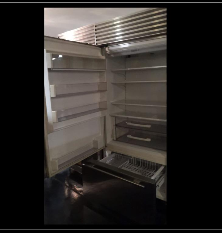 Sub Zero Dual Zone Wine Cooler and Fridge/Freezer, TV & Home Appliances