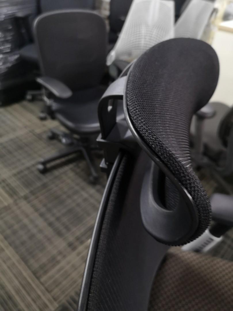 Must try! Special edition Haworth Zody chair with headrest, 4d armrest