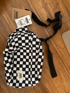 (Category: ) located in . Submitted by clothes222_ (Listing ID 1110711197, Image 1). Description: .