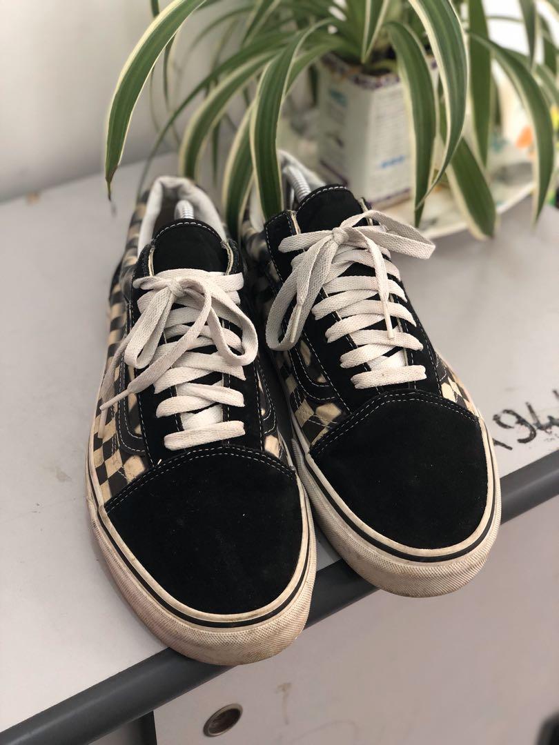 Best deal on vans top