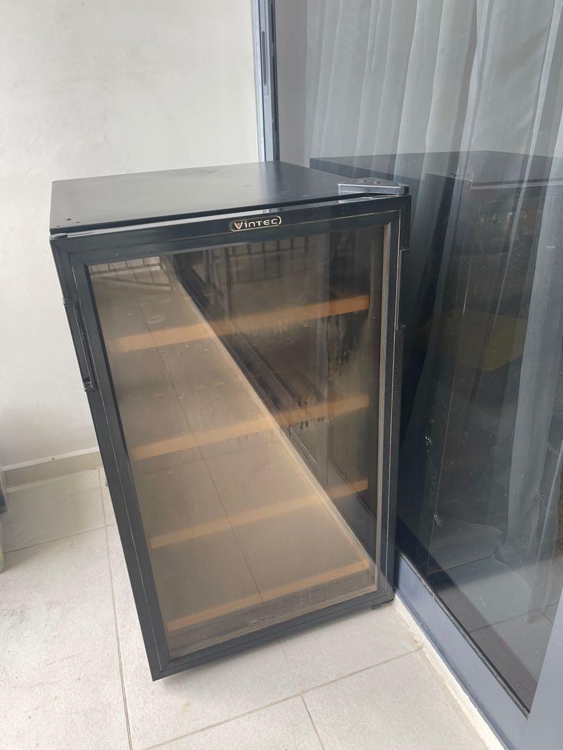 Vintec Wine Fridge V30SG, TV & Home Appliances, Kitchen Appliances