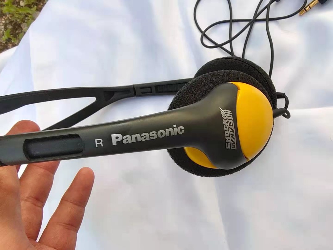 Walkman Headphones Panasonic Shockwave
