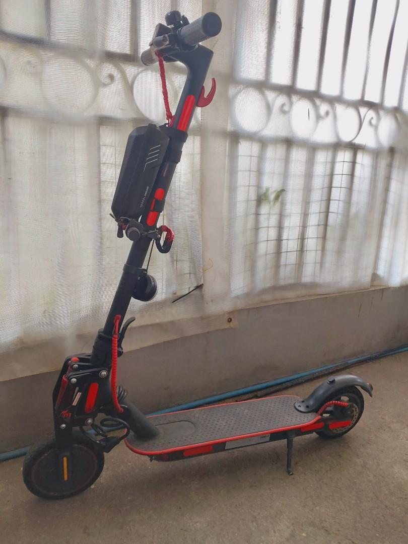 Xiaomi M365 Pro (Category: Skates, Rollerblades & Scooters) located in San Pedro. Submitted by chenramirez (Listing ID 1110761516, Image 1). Description: Xiaomi M365 Pro - electric scooter - 300W Motor Power (600W peak) - 15.5 mph (25km/h) max speed - 45km (28 miles) cruising distance - front E-ABS braking system, rear mechanical disk brake - kinetic energy recovery system - mobile app integration - headlight - with hook, bar, wildman bag and fro