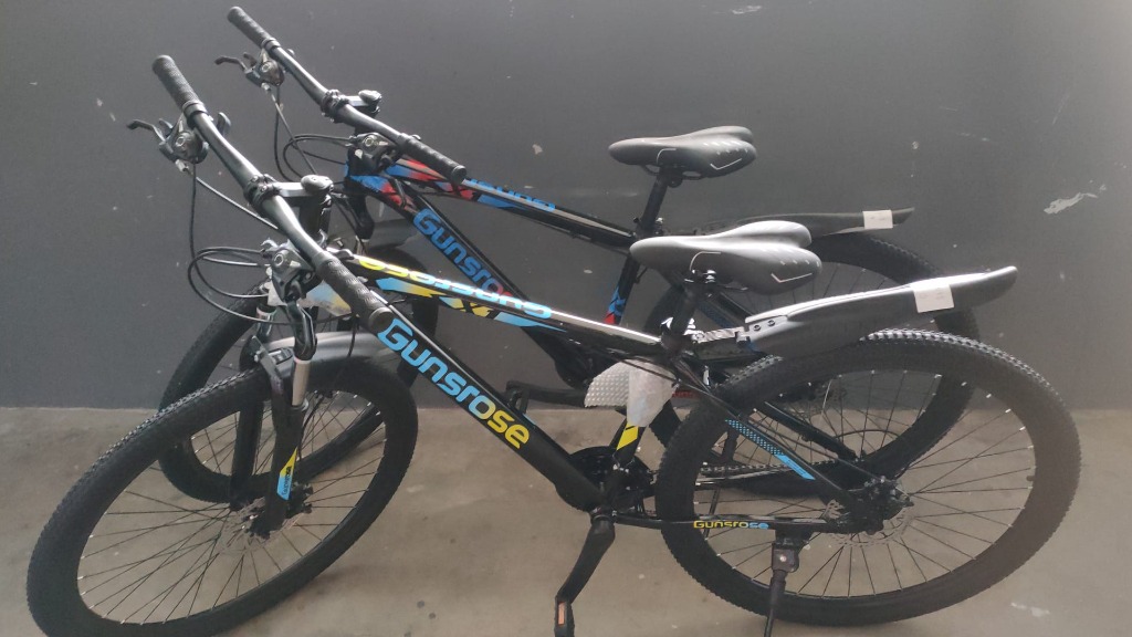 29 inch aluminum alloy frame mountain bike bicycle front suspension 21 speed Sports Equipment Bicycles Parts Bicycles on Carousell
