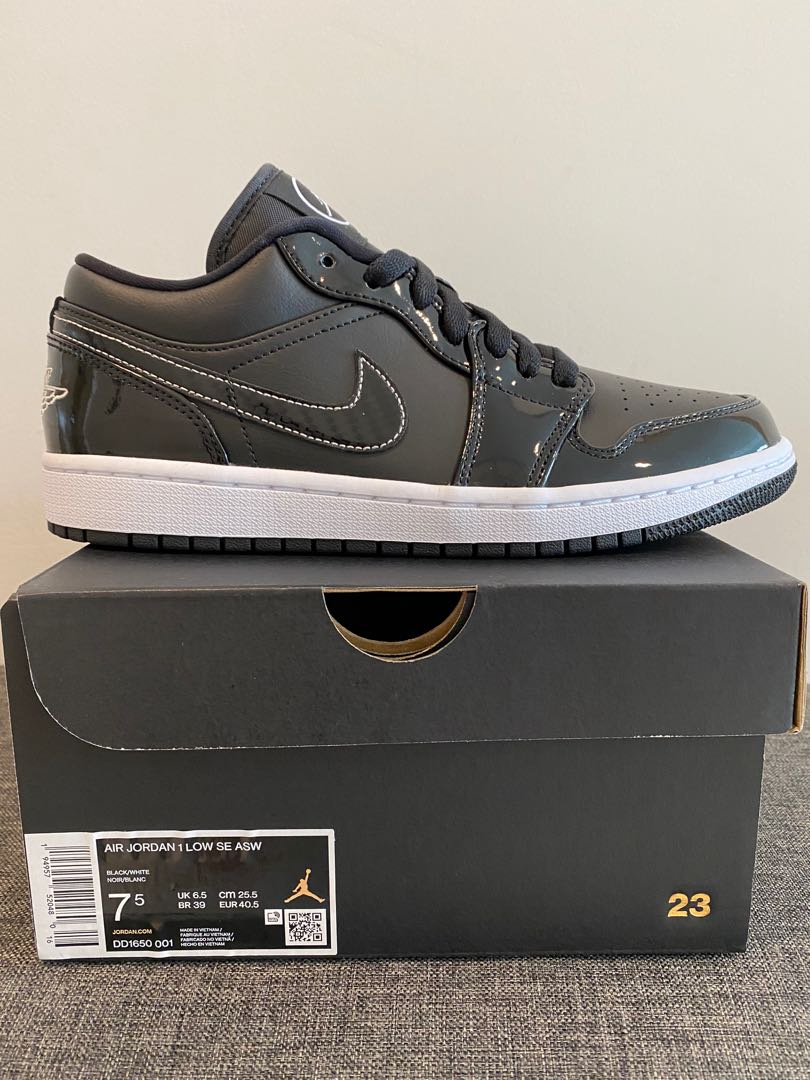Air Jordan 1 Low Se Asw Black White Men S Fashion Footwear Sneakers On Carousell