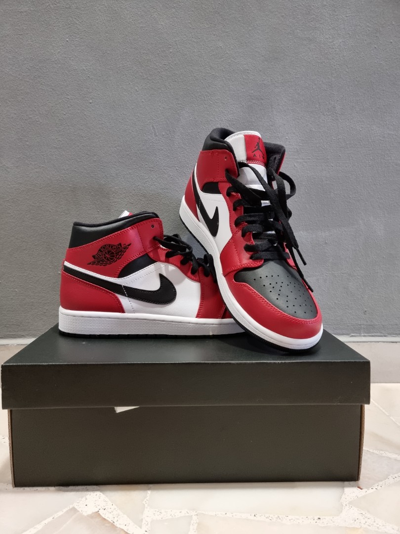 aj1 mid chicago toe