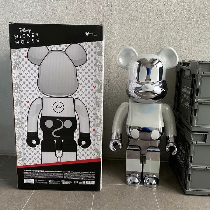 Bearbrick Fragment x Mickey Mouse Reverse 1000%, Hobbies & Toys