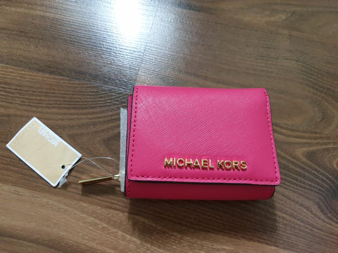 Brand new Michael Kors short wallet Women s Fashion Bags Wallets Wallets Card Holders on Carousell