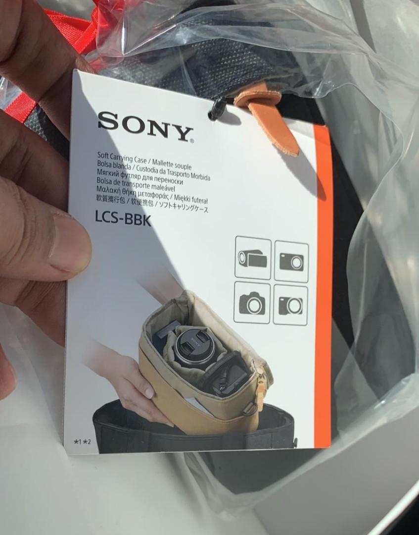 Camera Case (Category: Camera Bags & Carriers) located in Singapore. Submitted by cteee (Listing ID 1104956298, Image 1). Description: BNIP Sony Soft Carrying Case https://www.sony-asia.com/electronics/interchangeable-lens-cameras-cases-covers-straps/lcs-bbk.