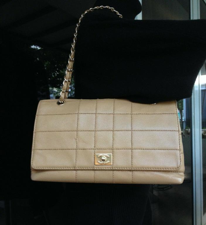 CHANEL Classic Gold Caviar Quilted Leather CC 18K Gold Chain 13" Jumbo Flap Bag (Category: Bags & Wallets) located in Vancouver. Submitted by mydreamzcloset_vancouver (Listing ID 1105056731, Image 2). Description: GOLD CAVIAR USD 2,500 CHANEL Classic Gold Caviar Quilted Leather CC 18K Gold Chain 13" Jumbo Flap Bag AUTHENTICITY IS 100% GUARANTEED ELSE FULL REFUND INCLUDING SHIPPING COST Condition : Exterior : Surface - a scratch above the cc with 