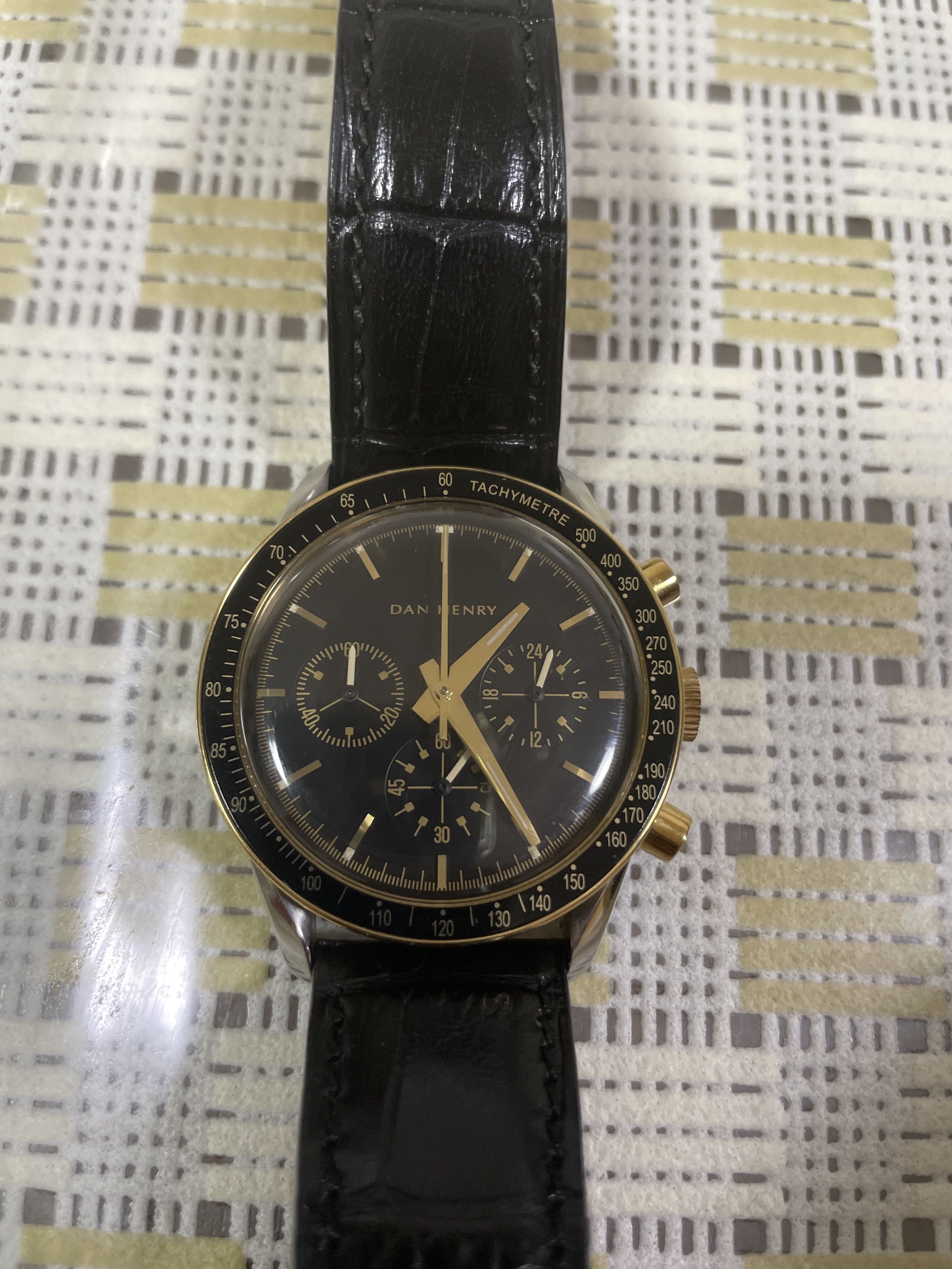 Dan henry 1962 gold sales