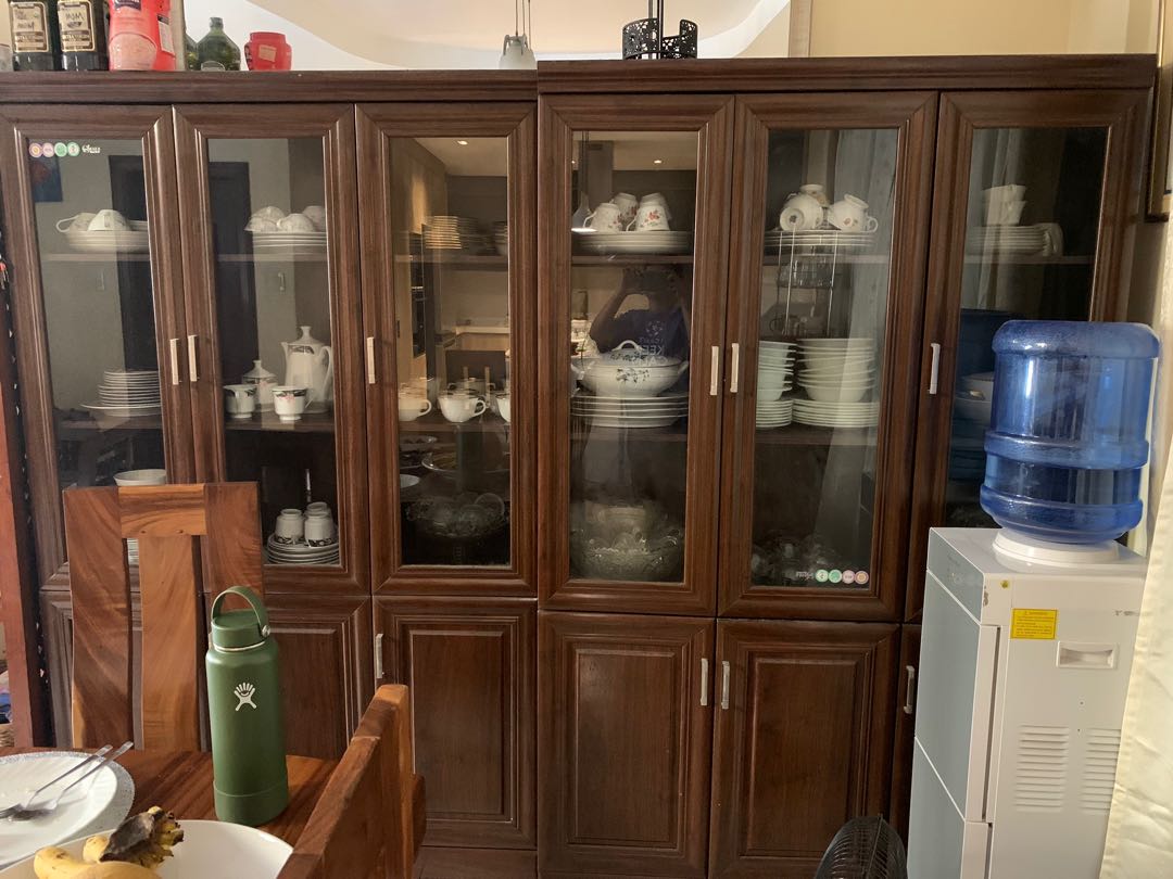 Chinaware cabinet online