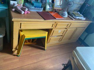 Dresser / tv console / drawer / table 