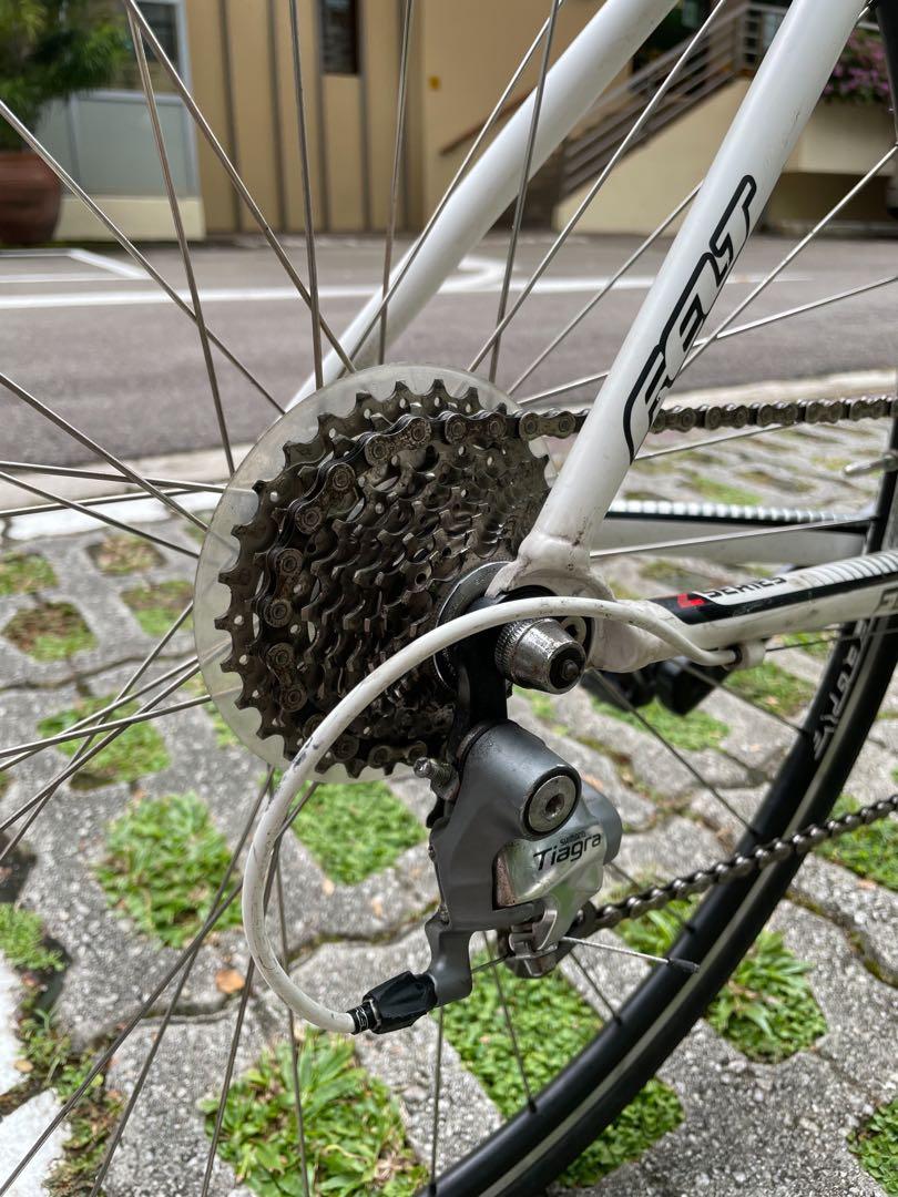 Felt Z95 road bike, Sports Equipment, Bicycles & Parts, Bicycles on