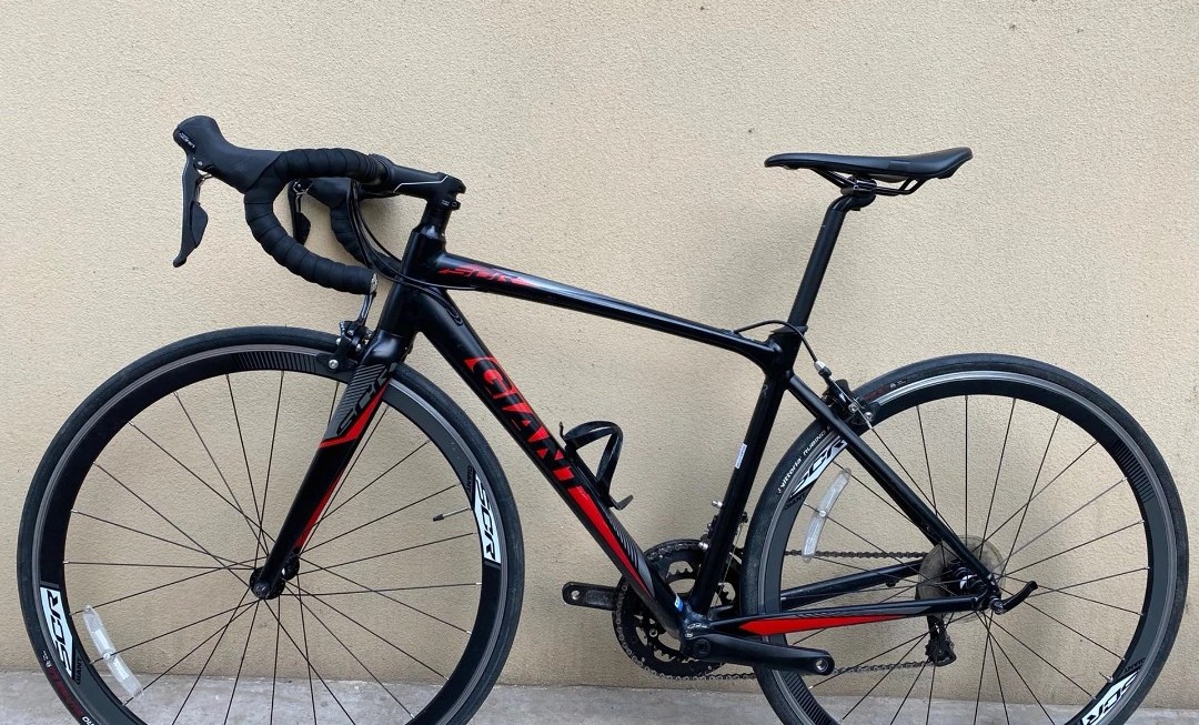 Giant scr hotsell 4.0 road bike