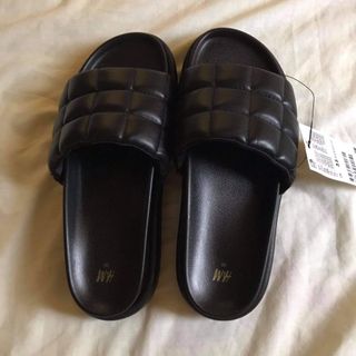 (Category: ) located in . Submitted by jcas17 (Listing ID 1104977125, Image 1). Description: .