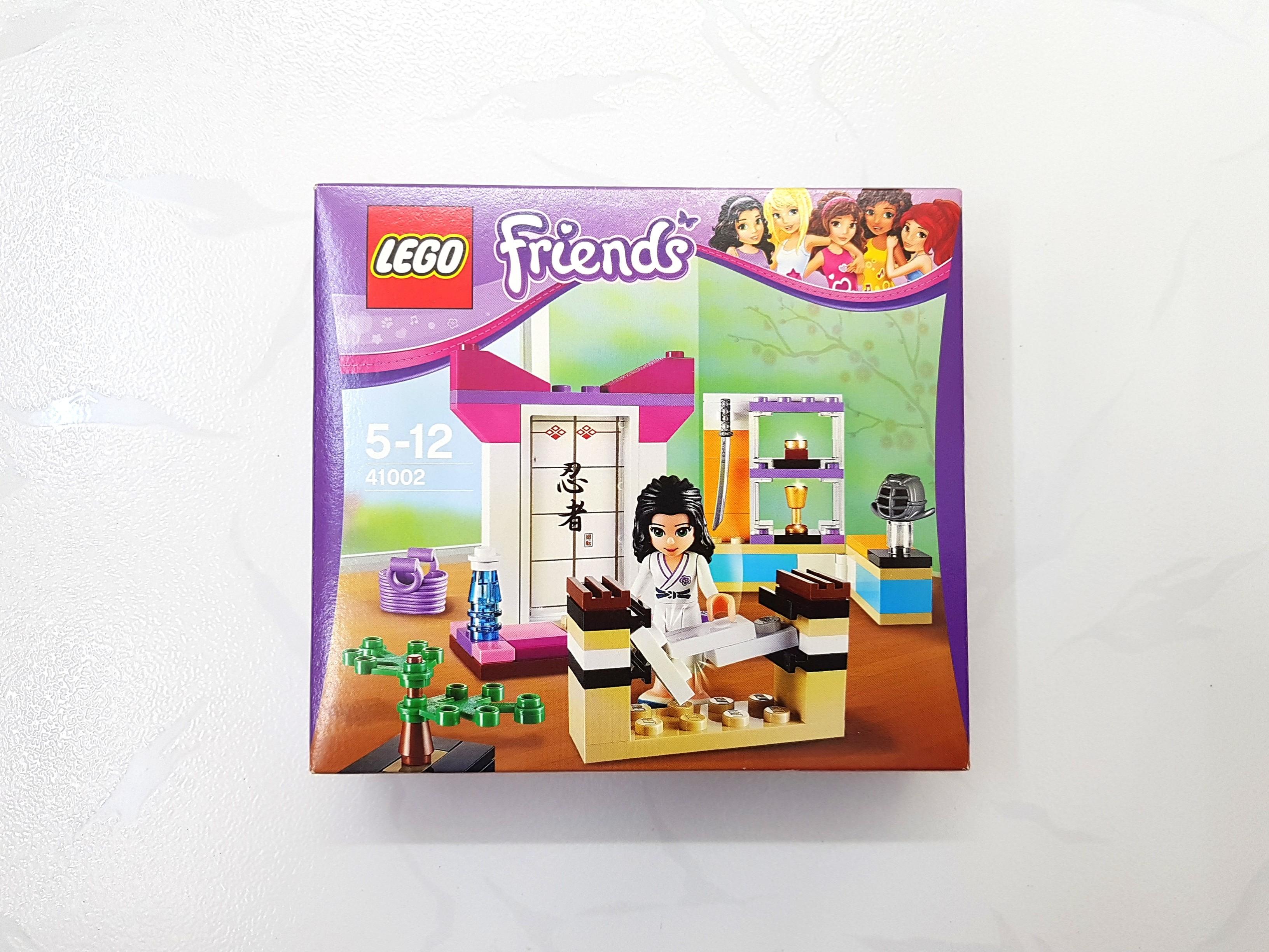 Lego friends emma's karate class top