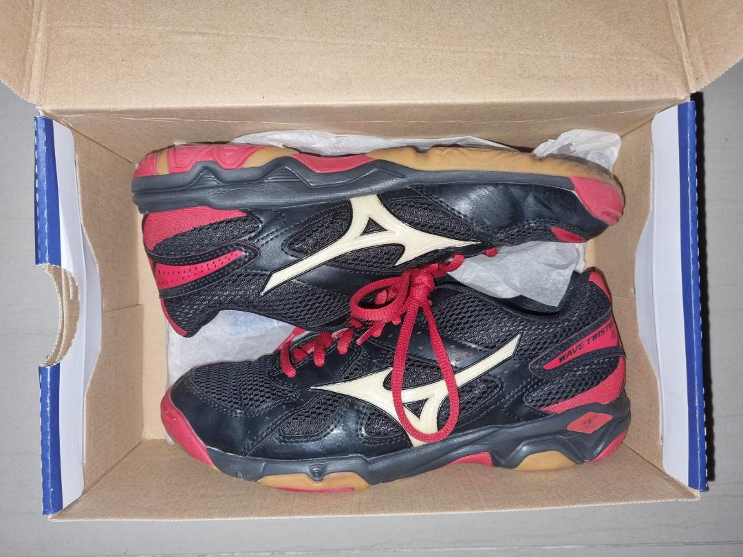 Mizuno twister on sale 4 merah
